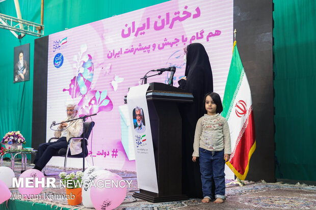 نشست سعید جلیلی با دختران رای اولی