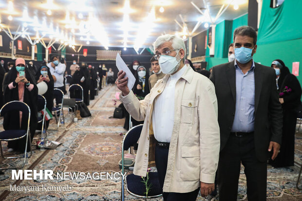 نشست سعید جلیلی با دختران رای اولی