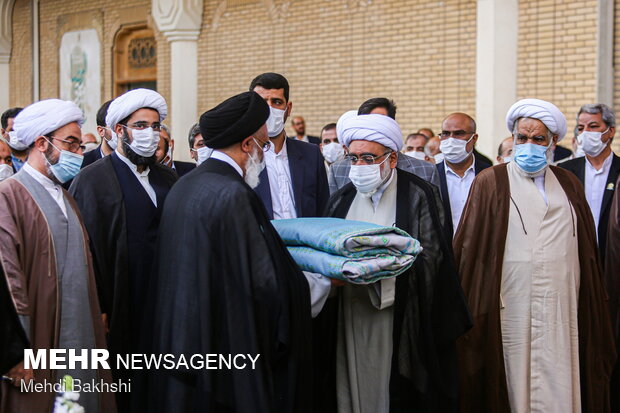 Marking birth anniv. of Hazrat Masoumeh in Qom