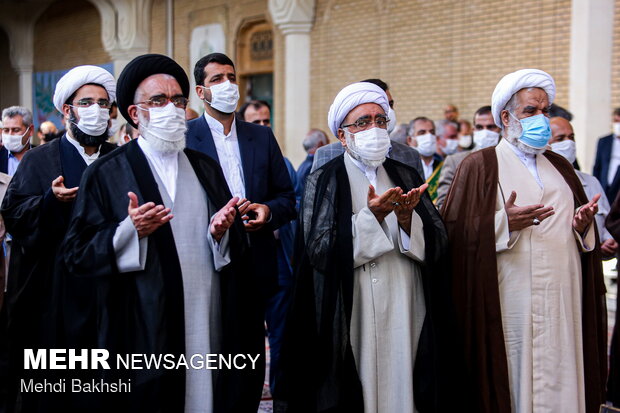 Marking birth anniv. of Hazrat Masoumeh in Qom