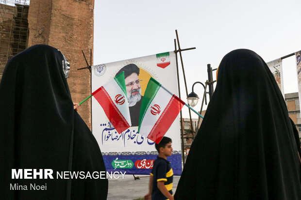 Election campaigns: Raeisi supporters in Tabriz