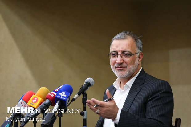 رئیسی: وزارت نفت به وظایفش در خوزستان عمل نمی‌کند/ رضایی: واگذاری اختیارات اقتصادی به استان‌ها