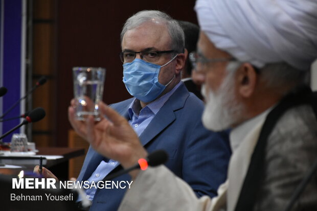 افتتاح پروژه های بهداشتی در اراک با حضور وزیر بهداشت