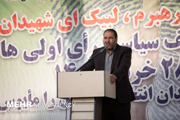 جشن تکلیف سیاسی رأی اولی‌ها در جوار مزار سردار دل‌ها 