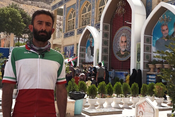 دعوت دوچرخه سوار شیرازی از مردم برای حضور در انتخابات
