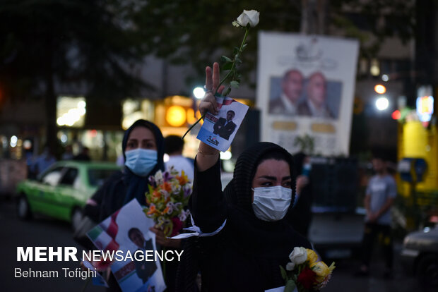 Ending hours of election campaigns in Tehran