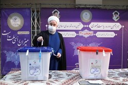 Cumhurbaşkanı Ruhani oyunu kullandı