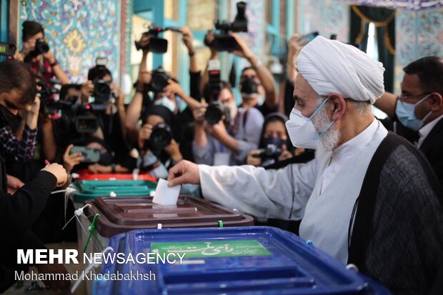 Celebration of elections in Hosseiniyahs of Jamaran, Ershad