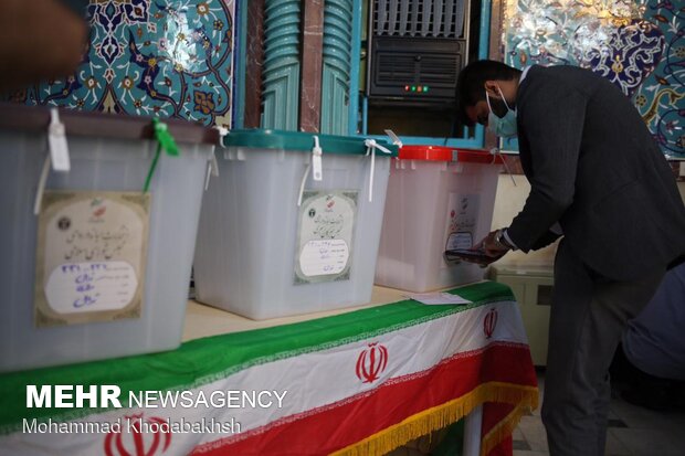 Celebration of elections in Hosseiniyahs of Jamaran, Ershad