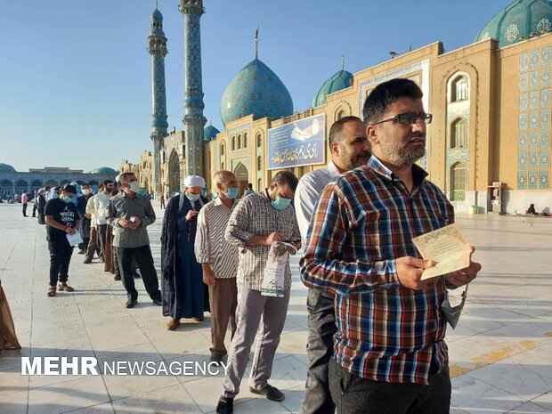 حضور مردم در انتخابات جمکران