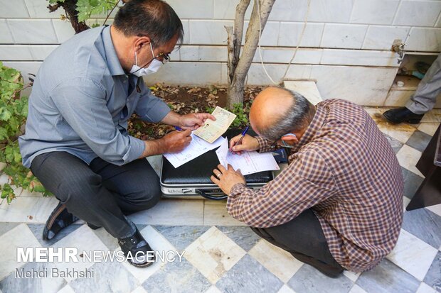 شرکت مراجع و علمای قم در انتخابات