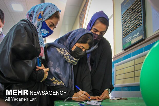 جشن انتخابات - لارستان