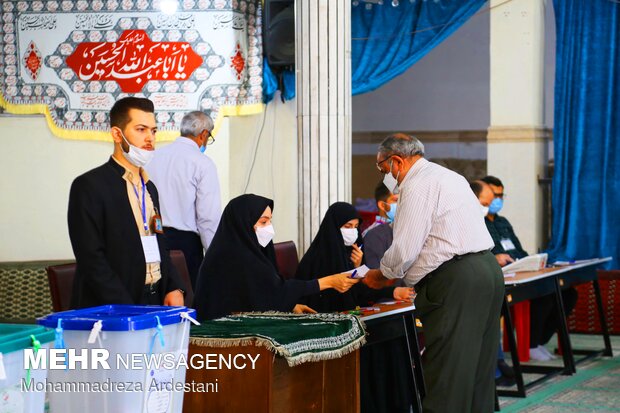 حماسه حضور مردم ورامین در انتخابات ۱۴۰۰