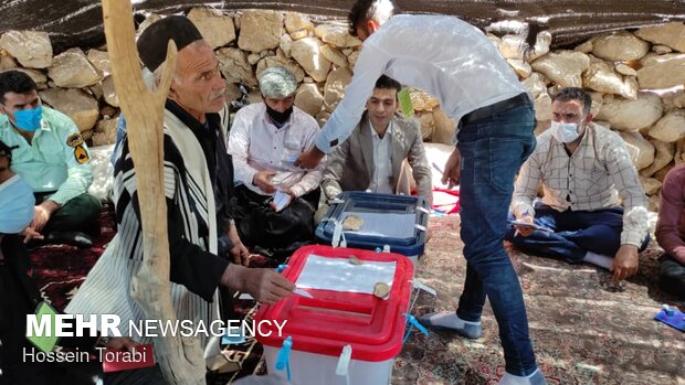 جشن انتخابات در مناطق عشایرنشین اردل