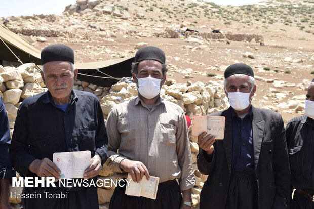 جشن انتخابات در مناطق عشایرنشین اردل - چهارمحال و بختیاری