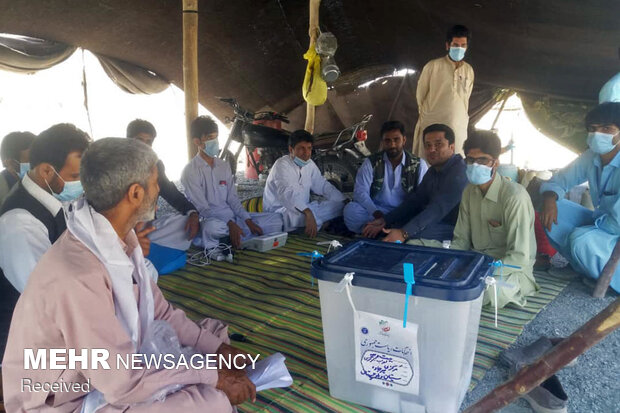 حضور مردم سیستان و بلوچستان در پای صندوق‌های رای