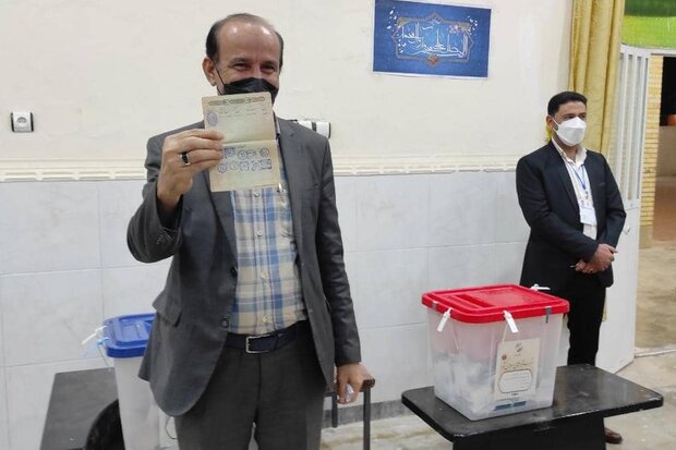 مشارکت مردم در لامرد تاکنون از ۶۰ درصد عبور کرده است مشارکت مردم در لامرد تاکنون از ۶۰ درصد عبور کرده است