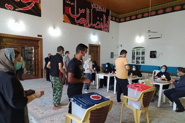 صفهای طویل رأی گیری در آستارا/ مرزنشینان به خط شدند