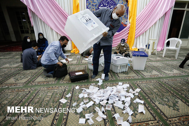 آغاز شمارش آرای انتخاباتی در همدان