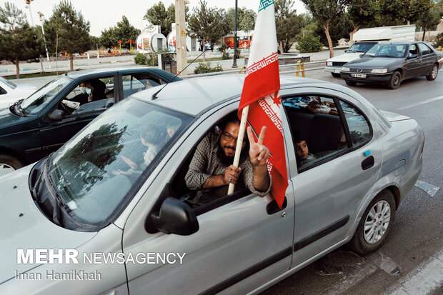 People in Hamedan celebrating victory of Raeisi in election