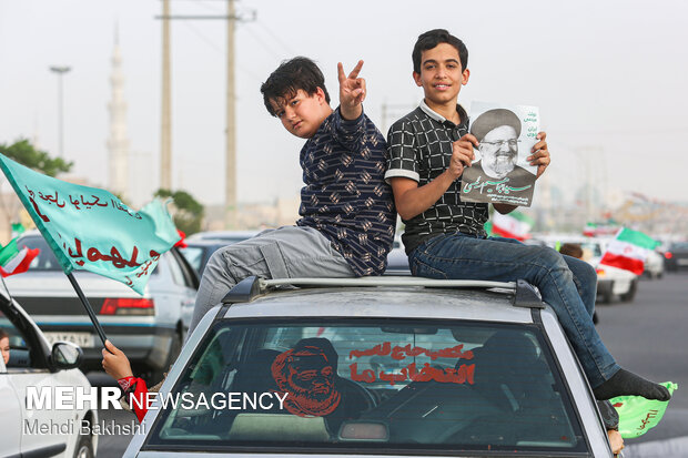 کاروان خودرویی هواداران رئیسی در قم
