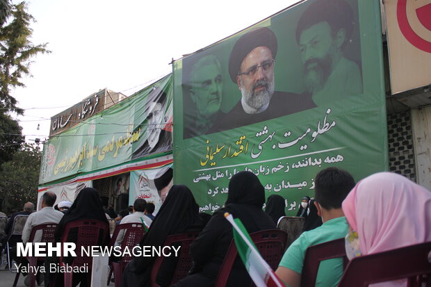 خیابان‌های کرمانشاه میزبان جشن پیروزی آیت الله رئیسی در انتخابات