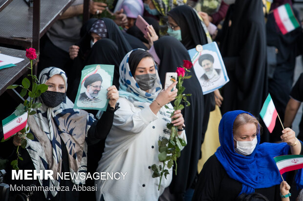 Iranian nation celebrate Raeisi's victory across country