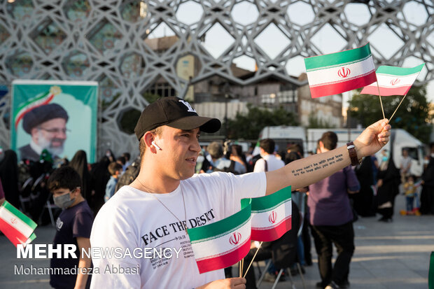 Iranian nation celebrate Raeisi's victory across country