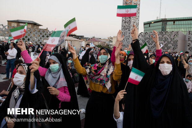 شادی مردم تهران بعد از پیروزی ابراهیم رئیسی در انتخابات 35