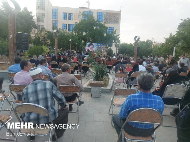 جشن مردمی سنندجی ها برای مشارکت در انتخابات