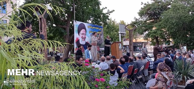 جشن مردمی سنندجی ها برای مشارکت در انتخابات