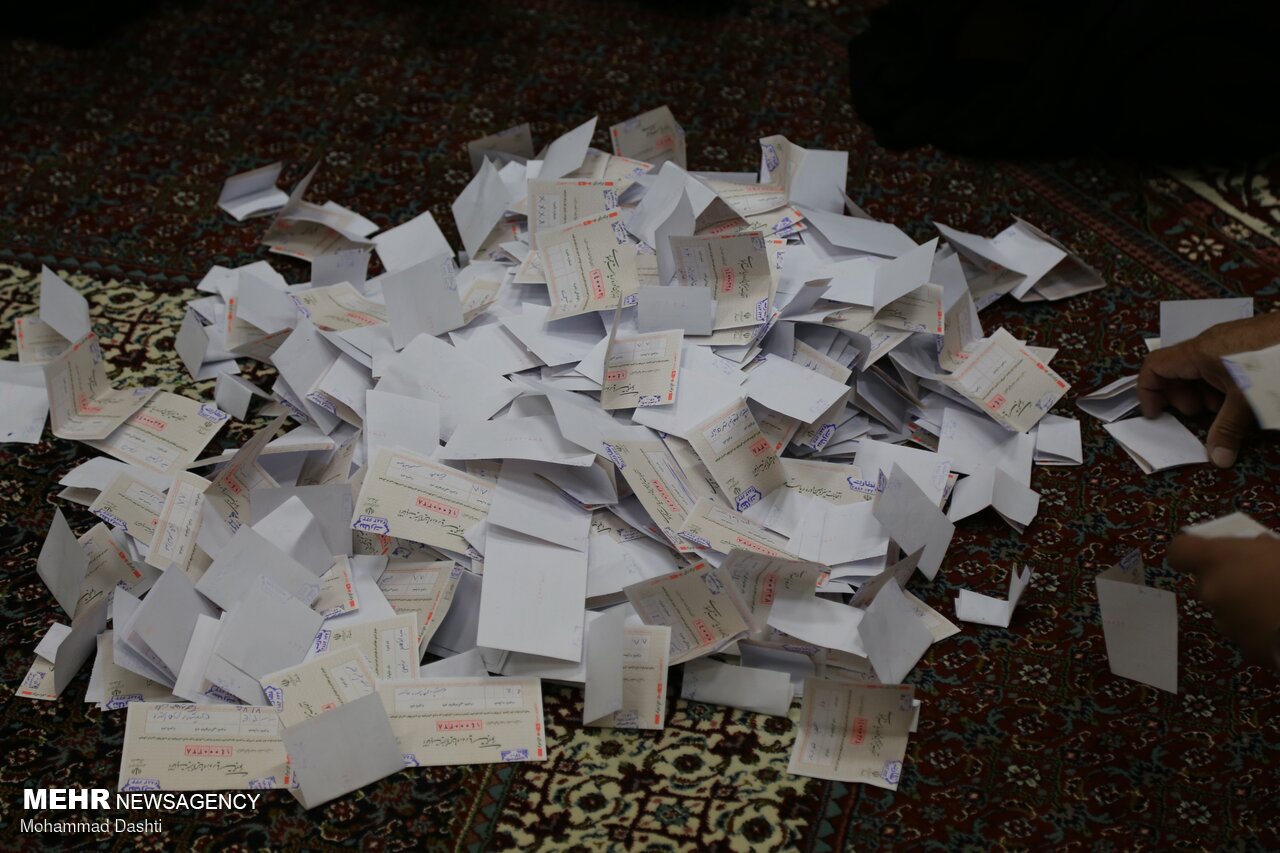 شمارش آرای صندوق‌های رای شورای شهر تبریز همچنان ادامه دارد