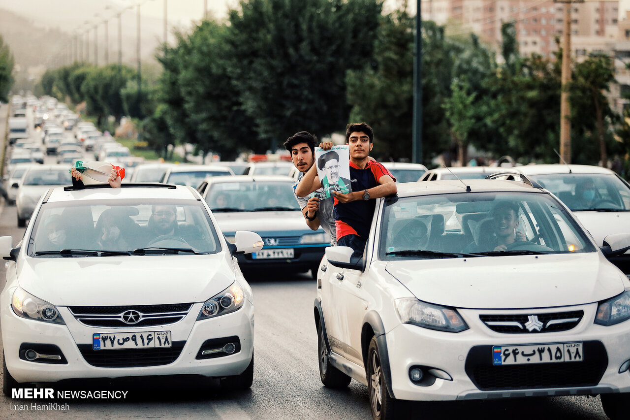 ایران اسلامی صحنه جشن بزرگ ملت/از نشاط مشارکت تا شادی دهه کرامت 