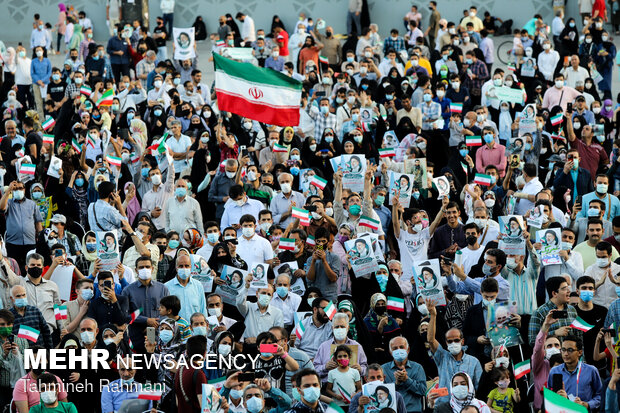 Iranian nation celebrate Raeisi's victory across country