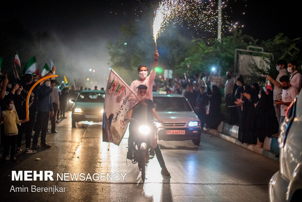 People in Shiraz, Tabriz celebrate Raeisi's victory