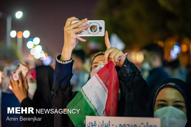 People in Shiraz, Tabriz celebrate Raeisi's victory