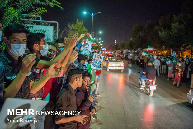 People in Shiraz, Tabriz celebrate Raeisi's victory