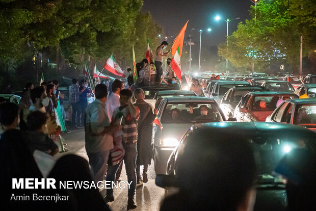 People in Shiraz, Tabriz celebrate Raeisi's victory