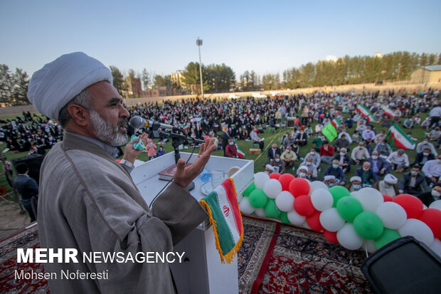 جشن پیروزی در بیرجند