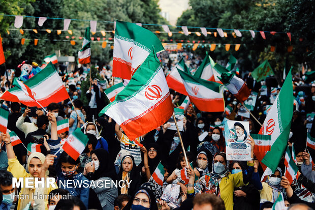 People in Hamedan celeberate Raeisi victory