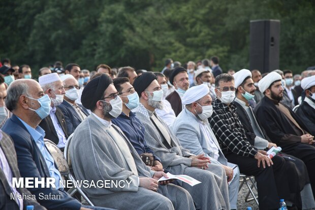 Reisi'nin seçim zaferi kutlanıyor