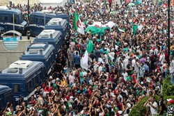 چرایی تولد حراک شعبی/ وقتی عکس امام خمینی در خانه الجزایری‌ها بود