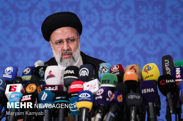 نشست خبری رئیس حجت الاسلام رئیسی