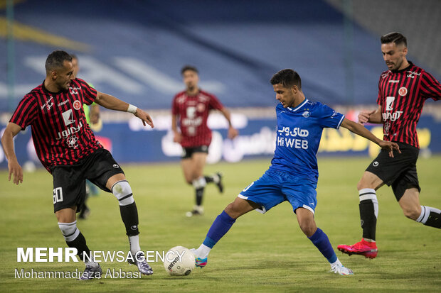 Esteghlal 2-0 Padideh: IPL
