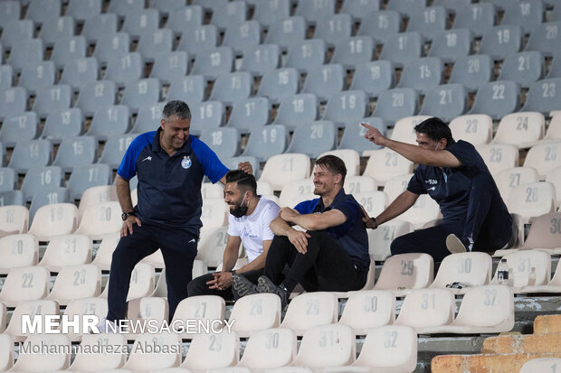 Esteghlal 2-0 Padideh: IPL
