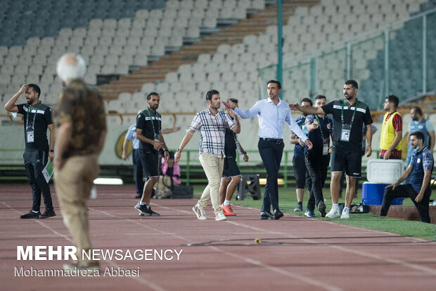 Esteghlal 2-0 Padideh: IPL
