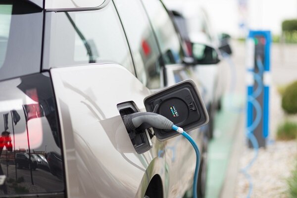 تلاش۲۰ شرکت دانش بنیان برای ساخت ایستگاه‌های شارژ خودروهای برقی