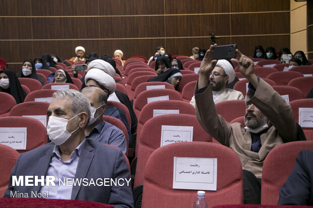 همایش نهضت تبلیغ و اطلاع رسانی دینی در تبریز