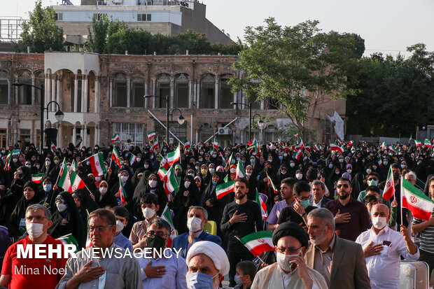 جشن حامیان حجت‌الاسلام رئیسی در سنگ فرش مصلی تبریز