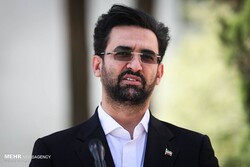 وزير الاتصالات الايراني يعلن عن توقيع اتفاق لانشاء اسواق اقليمية مشتركة